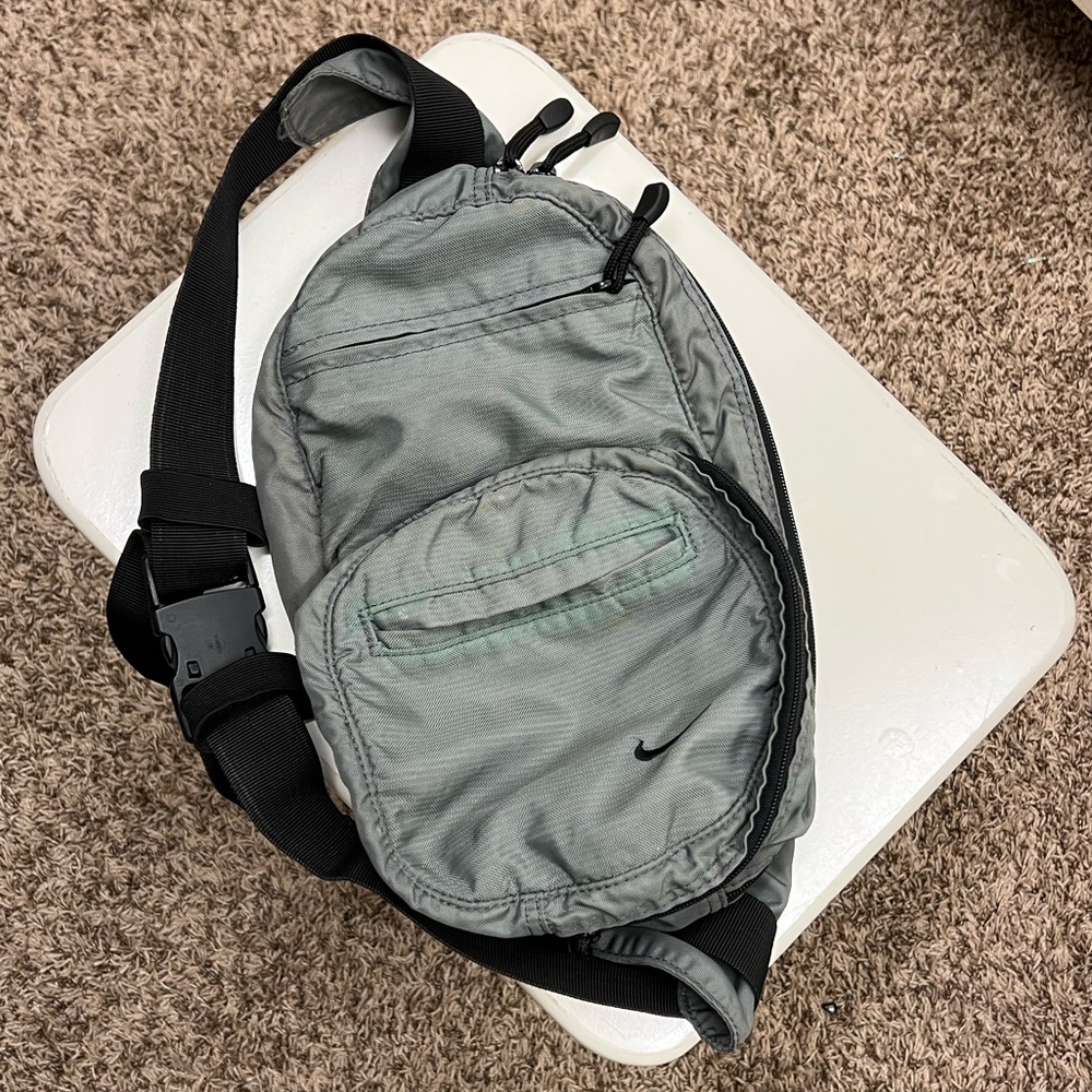 Nike Grey Shoulder Bag